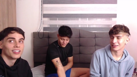 2gays_1straight  03-02-2023